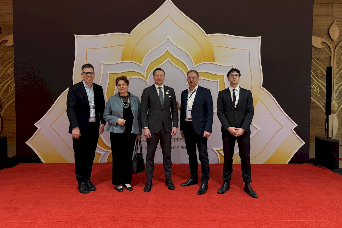 Beveik 40 šalių lyderių dalyvaja dirbtinio intelekto renginyje „AI Impact Summit 2026“